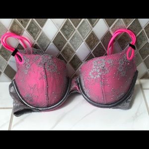 Victoria’s Secret lace bra - 34C